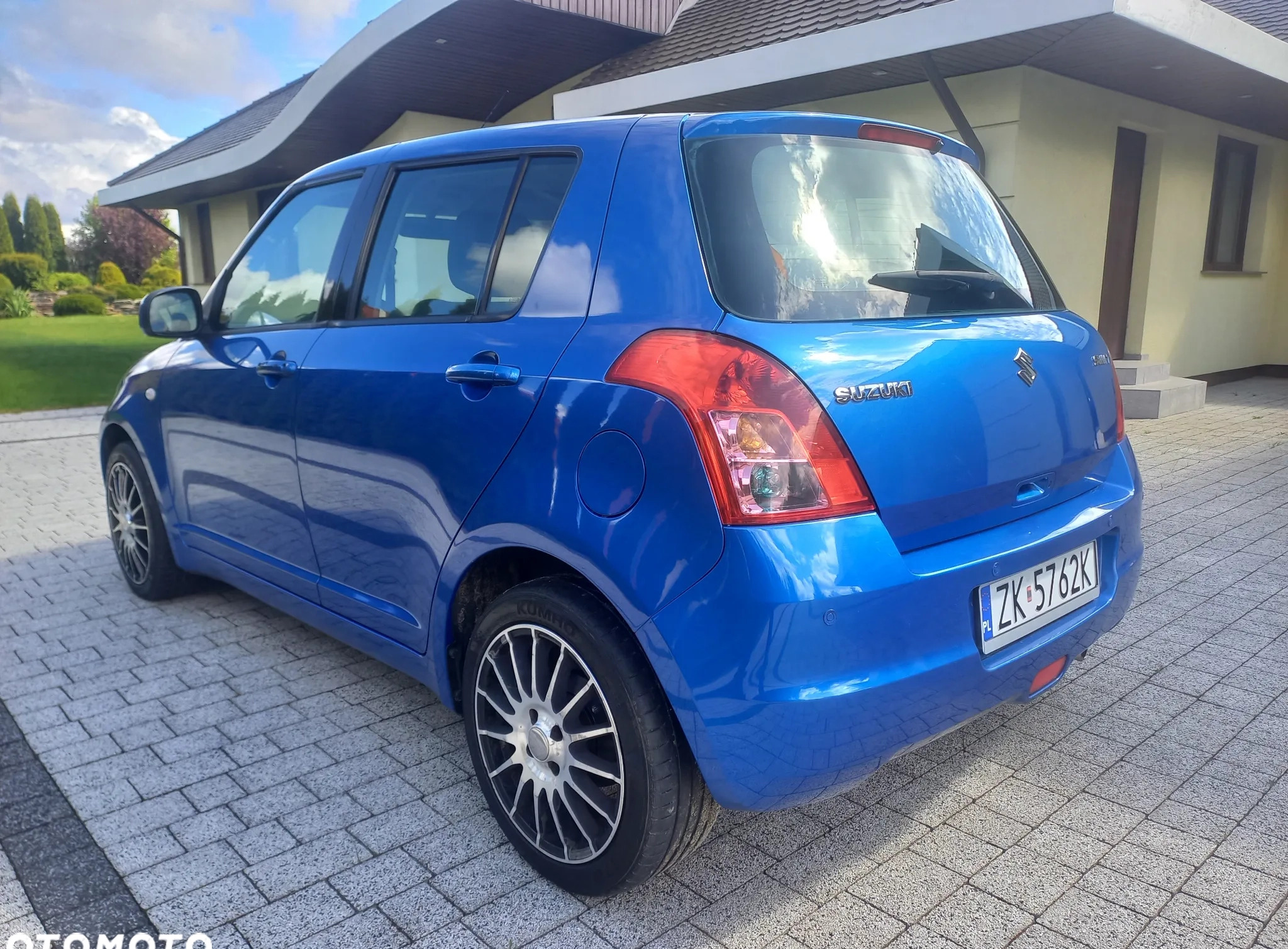 Suzuki Swift cena 17400 przebieg: 153000, rok produkcji 2009 z Koszalin małe 56